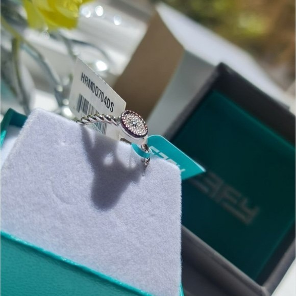 Effy NWTs 18KT Gold Over Sterling Silver Rainbow Diamond and Sapphire Ring - Picture 5 of 8